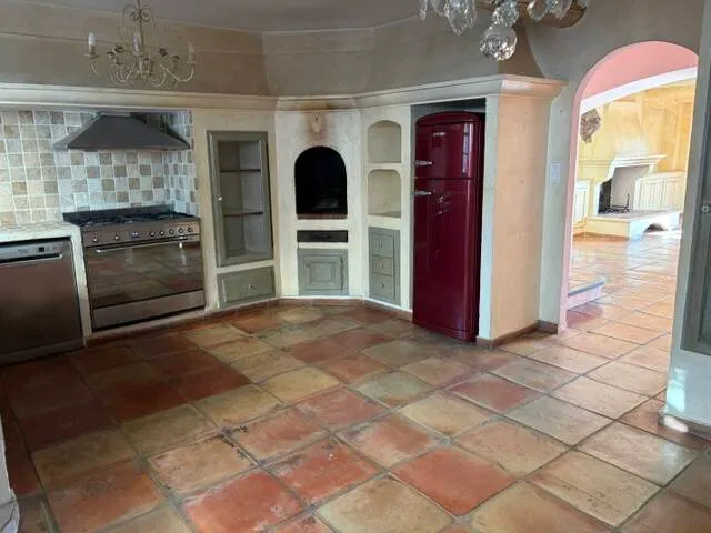 maison 6 pièces à Cogolin (83310) — photo 3